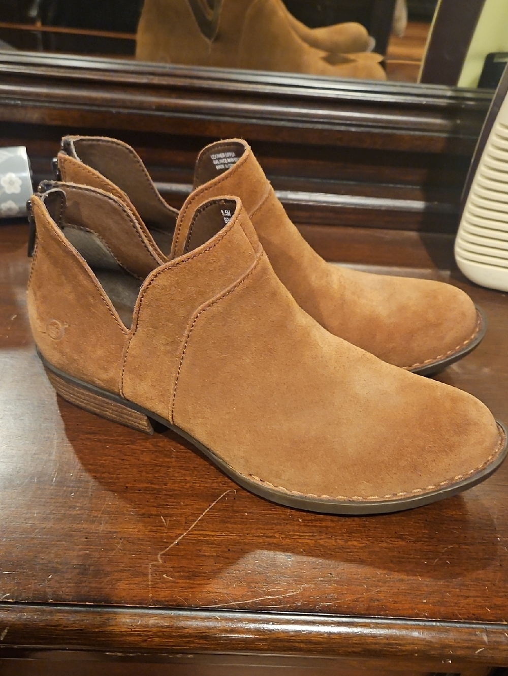 Born Kerri Tan Leather Zip-Back Ankle Booties